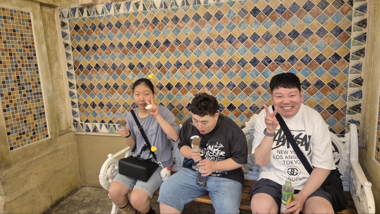 c38a19c76668c7867070449f7804d38f_1788415720_7141.jpg